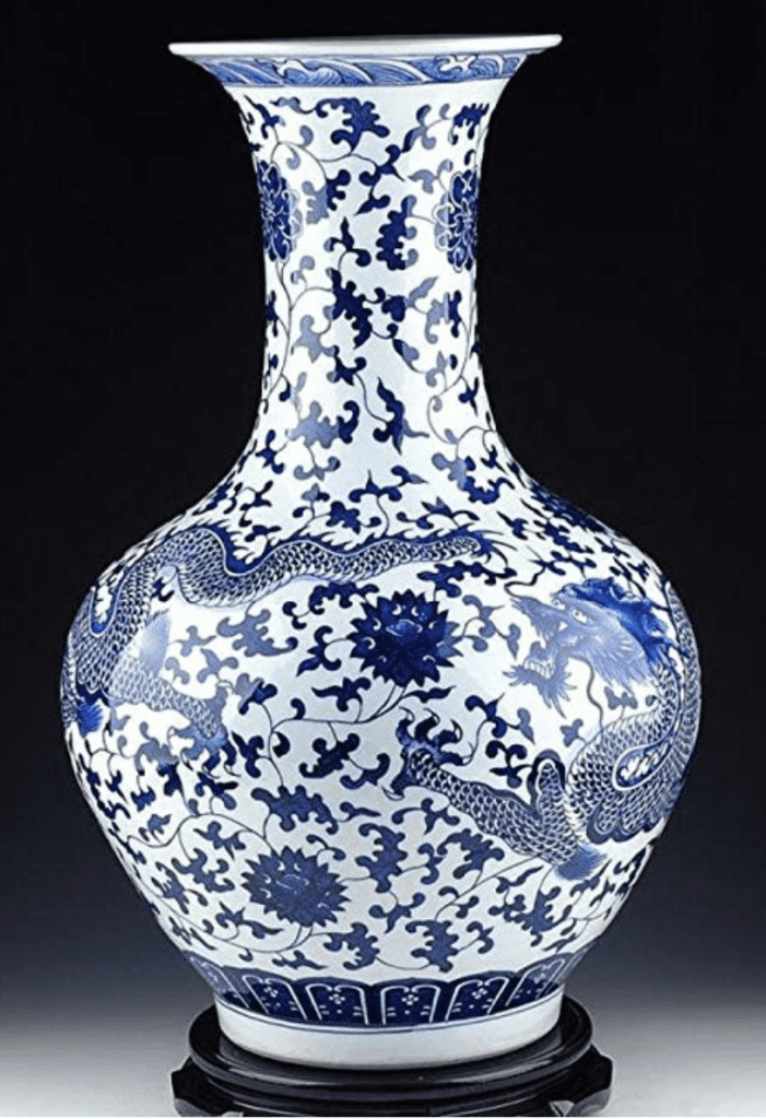 Jarrón azul y blanco de dragones de cuello estecho